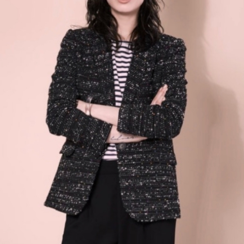 Argent Boucle Blazer Size 4